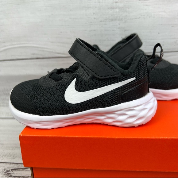 Nike Revolution 6 toddler shoes - Picture 8 of 16